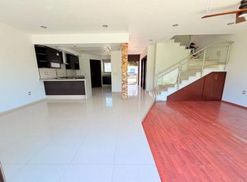 Casa en condominio de 4 habitaciones, Zapopan · Casa en Renta en Solares, en Coto Althea