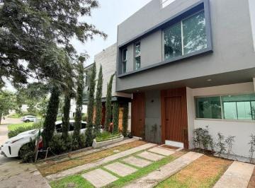 Casa en condominio de 4 habitaciones, Zapopan · Casa en Renta en Madeiras - Valle Imperial