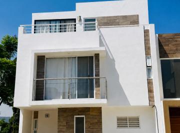 Casa en condominio de 4 habitaciones, San Andrés Cholula · Casa en Esquina de 4 Recámaras — Parque Natura Ll, Lomas de Angelópolis