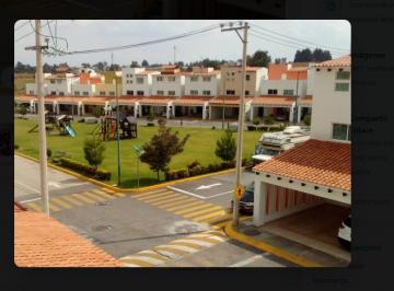 Casa de 3 habitaciones, Metepec · Casa de 173 m² con 3 Recámaras en Venta en San Bartolomé Tlaltelulco