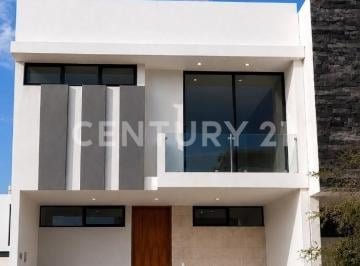 Departamento · 230m² · 3 Recámaras · 2 Estacionamientos · Casa en Renta en Sendas Residencial, Zapopan