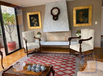 Casa · 450m² · 3 Recámaras · 8 Estacionamientos · Venta Casa en Fuente de Trevi