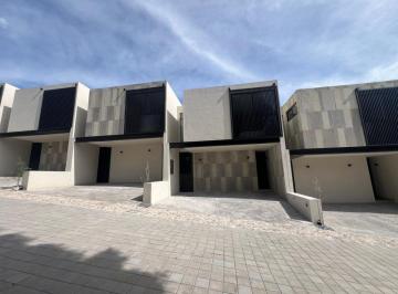 Casa de 2 habitaciones, Irapuato · Casa en Venta Mirador Residencial Boutique, Villas de Irapuato