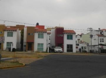 Casa de 3 habitaciones, Metepec · Casa de 150 m² con 3 Recámaras en Venta en San Bartolomé Tlaltelulco