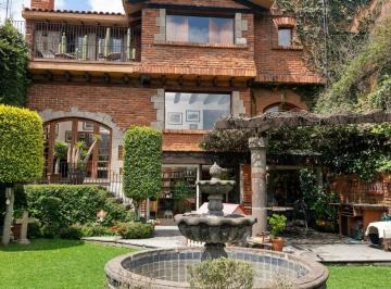 Casa · 396m² · 3 Recámaras · 2 Estacionamientos · Casa Venta La Herradura
