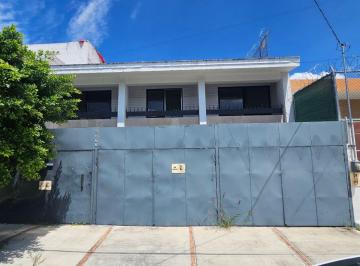 Casa de 5 habitaciones, Guadalajara · Casa en Renta en Providencia.