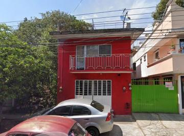 Casa de 2 habitaciones, Xalapa · Remate Bancario en Francisco Ferrer Guardia, Xalapa