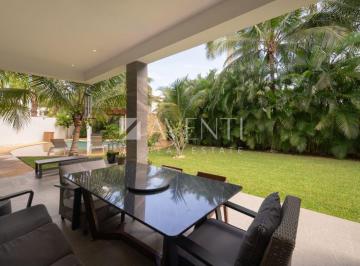 Casa · 943m² · 4 Recámaras · 5 Estacionamientos · Casa en Venta, Villa Magna, Cancún Centro, Cancún