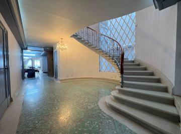 Casa uso de suelo de 6 habitaciones, Miguel Hidalgo · Gran Casa con Uso Comercial en El Centro de Polanco!