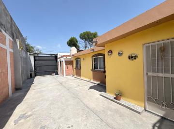 Casa de 2 habitaciones, Saltillo · Amplia Casa en Venta en Col. Guayulera Al Poniente de Saltillo