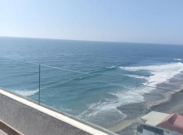 Vista desde terraza lateral · Super Espacioso Condominio Frente Al Mar