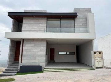 Casa de 3 habitaciones, San Luis Potosí · Espectacular Residencia en El Fracc. Villandares en San Luis Potosí.