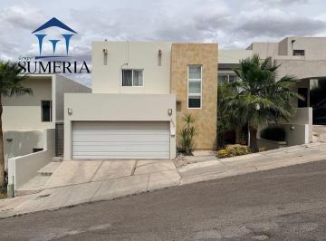 90ff156a7266aa35dd32806d55be60113f8563e8a8e112dd6a54b1102faa7477 · Casa Preciosa Dentro de un Exclusivo Residencial