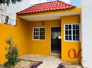 Casa de 3 habitaciones, Conkal · Casa de Una Planta con Tres Recamaras y Alberca en Conkal