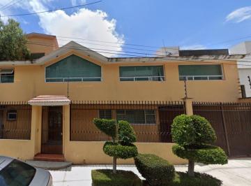 Casa de 4 habitaciones, Naucalpan de Juárez · Venta de Casa en Naucalpan de Juarez