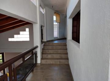 Casa de 4 habitaciones, Valle de Bravo · Hermosa Casa en Renta en Casas Viejas