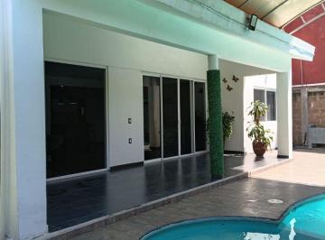 Casa de 3 habitaciones, Cuautla · Casa de 500 m² con 3 Recámaras en Venta en Emiliano Zapata, Cuautla