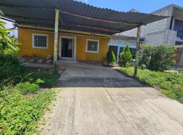 Casa de 3 habitaciones, Tlayacapan · Casa de 400 m² con 3 Recámaras en Venta en Pueblo Tlayacapan