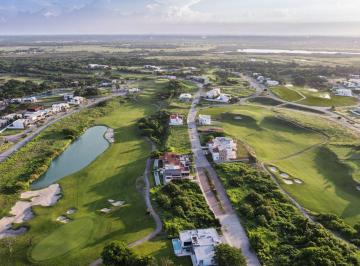 Terreno / Lote · 450m² · Terreno en Venta en Punta Tiburón