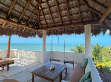 Villa · 985m² · 3 Recámaras · 2 Estacionamientos · Vive El Encanto de Holbox Desde Tu Propia Villa Frente Al Mar