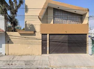 Casa de 4 habitaciones, Puebla · Casa en Venta en Lomas de Loreto, Heroica Puebla de Zaragoza, Puebla.