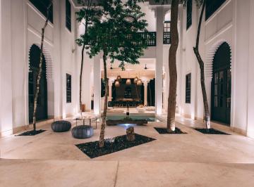 Edificio · 1070m² · 8 Recámaras · En Venta Hotel Boutique - Diseño Marroqui en La Veleta Tulum! Muy Buena Rentabilidad!