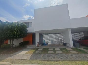 Casa · 299m² · 3 Recámaras · 2 Estacionamientos · Renta Casa Parque La Plata Lomas de Angelópolis