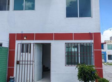 Casa · 150m² · 2 Recámaras · 1 Estacionamiento · Renta Casa Villa Albertina