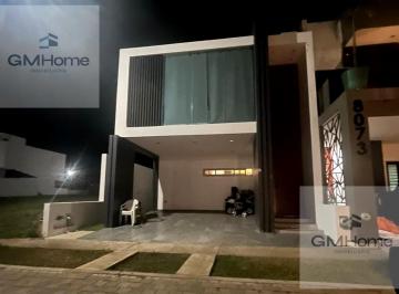 Casa · 300m² · 3 Recámaras · 2 Estacionamientos · Casa en Renta en Fraccionamiento Veredas del Mar, Mazatlán