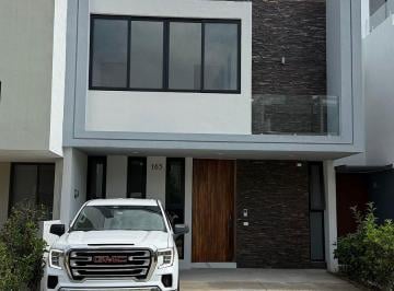 6b94895402fd36e3d801754332e14fb339bb23feb8f8bda02bbfafeeeb5108e6 · Casa en Venta — Paraje Las Grullas