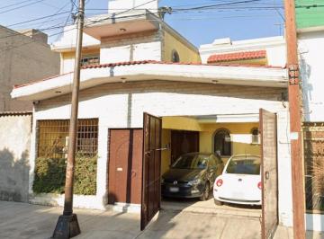 Casa de 3 habitaciones, Coacalco de Berriozábal · Casa en Venta! Calle Bosques de Ciruelos Col. San Francisco de Coacalco, Coacalco de Berriozábal