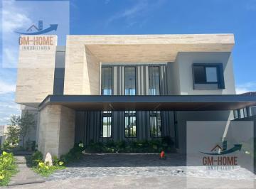 Casa · 300m² · 4 Recámaras · 3 Estacionamientos · Casa en Maralto Residencial