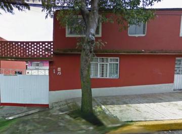 Casa de 6 habitaciones, Irapuato · Propiedad en Venta en Ahuatenco 93 S/n Col. Cuajimalpa