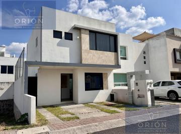 Casa en condominio · 106m² · 3 Recámaras · 2 Estacionamientos · Casa Venta Sonterra Queretaro Precio Oportuno Cerca Colegio Astriaco Innova