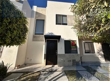 Casa en condominio · 80m² · 2 Recámaras · 2 Estacionamientos · Casa Renta Rincones del Marques Queretaro Cerca Aeropuerto Pi Aerotech Sendas Encinos