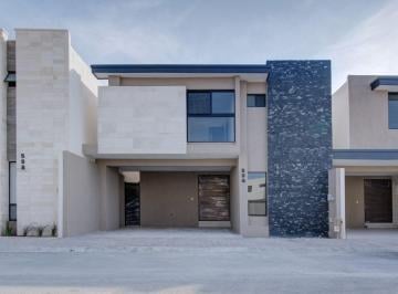 Casa de 4 habitaciones, Arteaga · Amplia Casa en Renta en Privanzas Acacia Al Norte de Saltillo