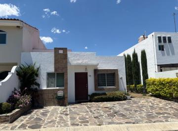 Casa en condominio de 3 habitaciones, Tlajomulco de Zúñiga · Villas de Santa Anita Una Planta Renta