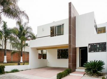 Casa de 3 habitaciones, San Pedro Cholula · Casa en Venta Cerca de Plaza San Diego