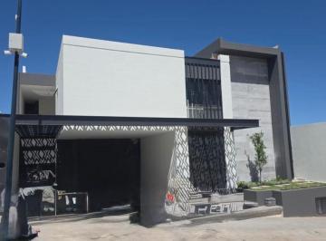 Casa de 4 habitaciones, León · Casa en Venta en Cañada del Refugio Sur