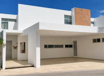 Casa de 4 habitaciones, Mérida · Casa en Renta en El Norte de Mérida, Altabrisa, con o Sin Muebles