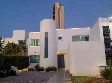 Casa de 3 habitaciones, León · Casa en Venta en Lomas de Gran Jardin