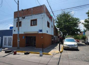 Casa de 2 habitaciones, Guadalajara · Casa con Local Comercial en Venta
