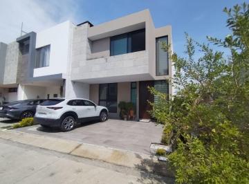 Casa de 4 habitaciones, San Pedro Tlaquepaque · Casa Venta $6,000,000 Punto Sur