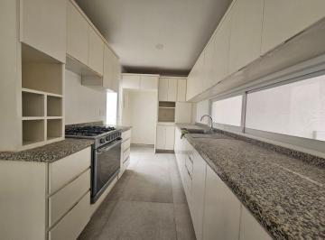 Casa de 3 habitaciones, Tequisquiapan · Casa Amplia Moderna en Venta en Tequisquiapan