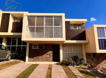 Casa · 175m² · 3 Recámaras · 2 Estacionamientos · Casa en Venta en Privada en Real de Juriquilla, Queretaro