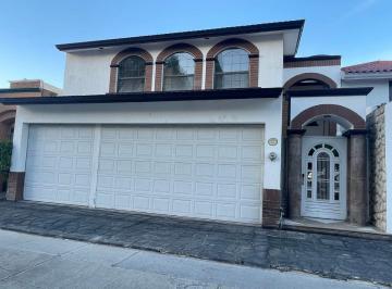Casa de 5 habitaciones, León · Casa en Venta en Jardines del Campestre