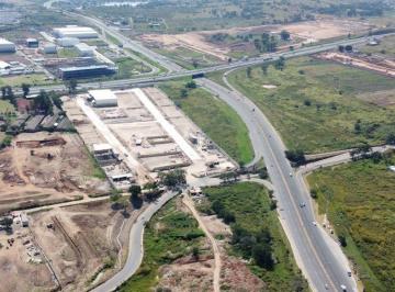 Bodega comercial · 800m² · 4 Estacionamientos · Se Renta Bodega Nueva en Conjunto Industrial San Vicente