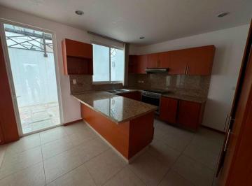 Casa de 3 habitaciones, San Andrés Cholula · Casa en Renta Parque Capellanía en Lomas de Angelópolis II Zona Azul