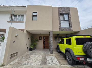 Casa de 3 habitaciones, Zapopan · Casa en Venta en Jardines de La Patria - Julio Verne 9