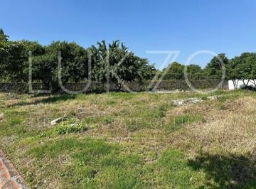 Terreno / Lote · 745m² · Terreno en Venta en El Mascareño, Cuernavaca
